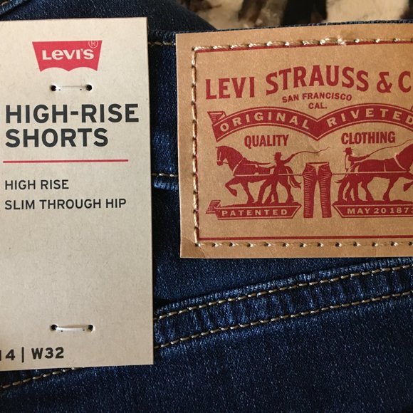 Women's Levi's® High-Rise Frayed Jean Shorts NEW Size 14 $44.50 - Picture 7 of 7